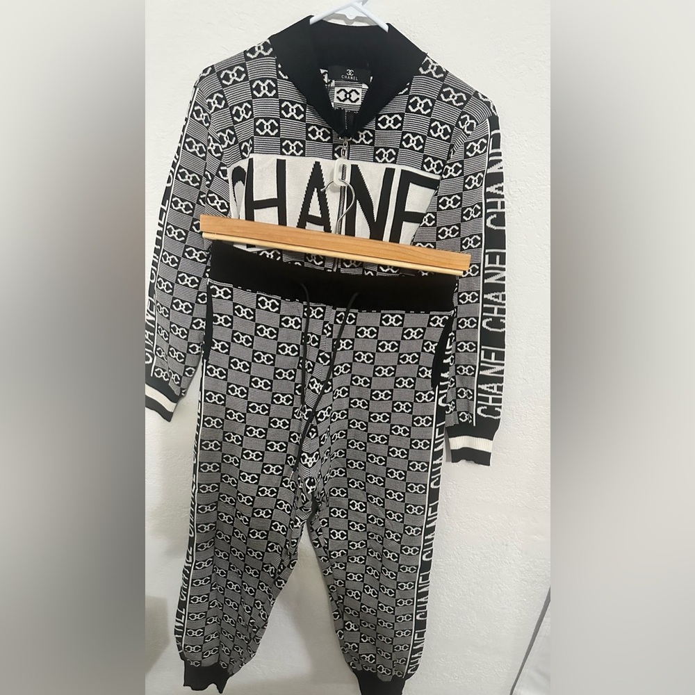 CHANEL Monochrome Logo Patterned Tracksuit
